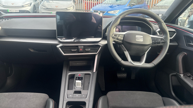 SEAT Leon 2.0 TDI EVO 150 FR Sport 5dr DSG [DAP] Diesel Hatchback - Image 9